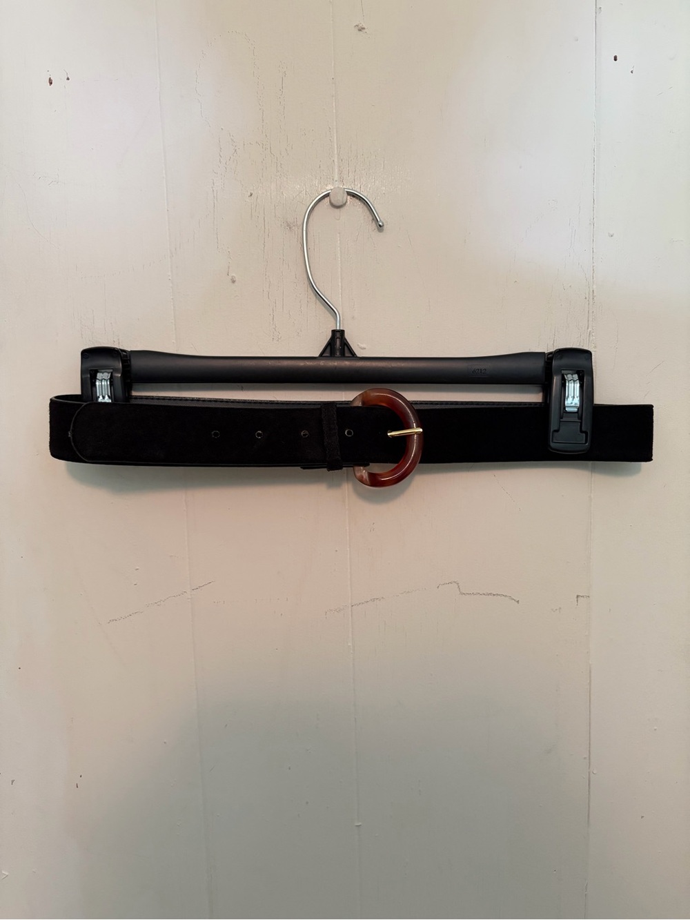 Creaciones Grau suede leather belt with gold and tortoise shell belt buckle